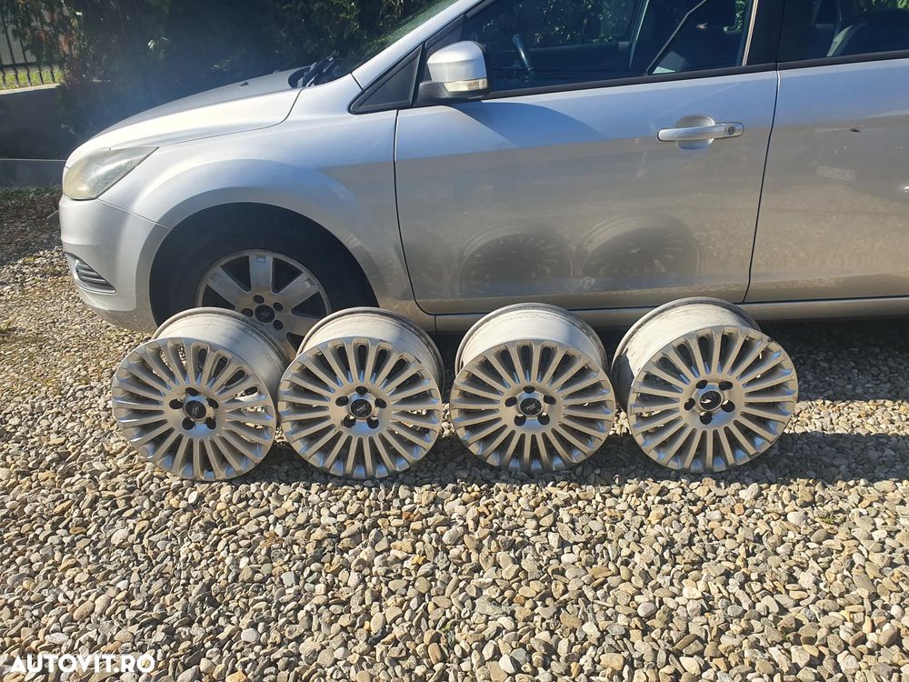 Ford Focus - 6