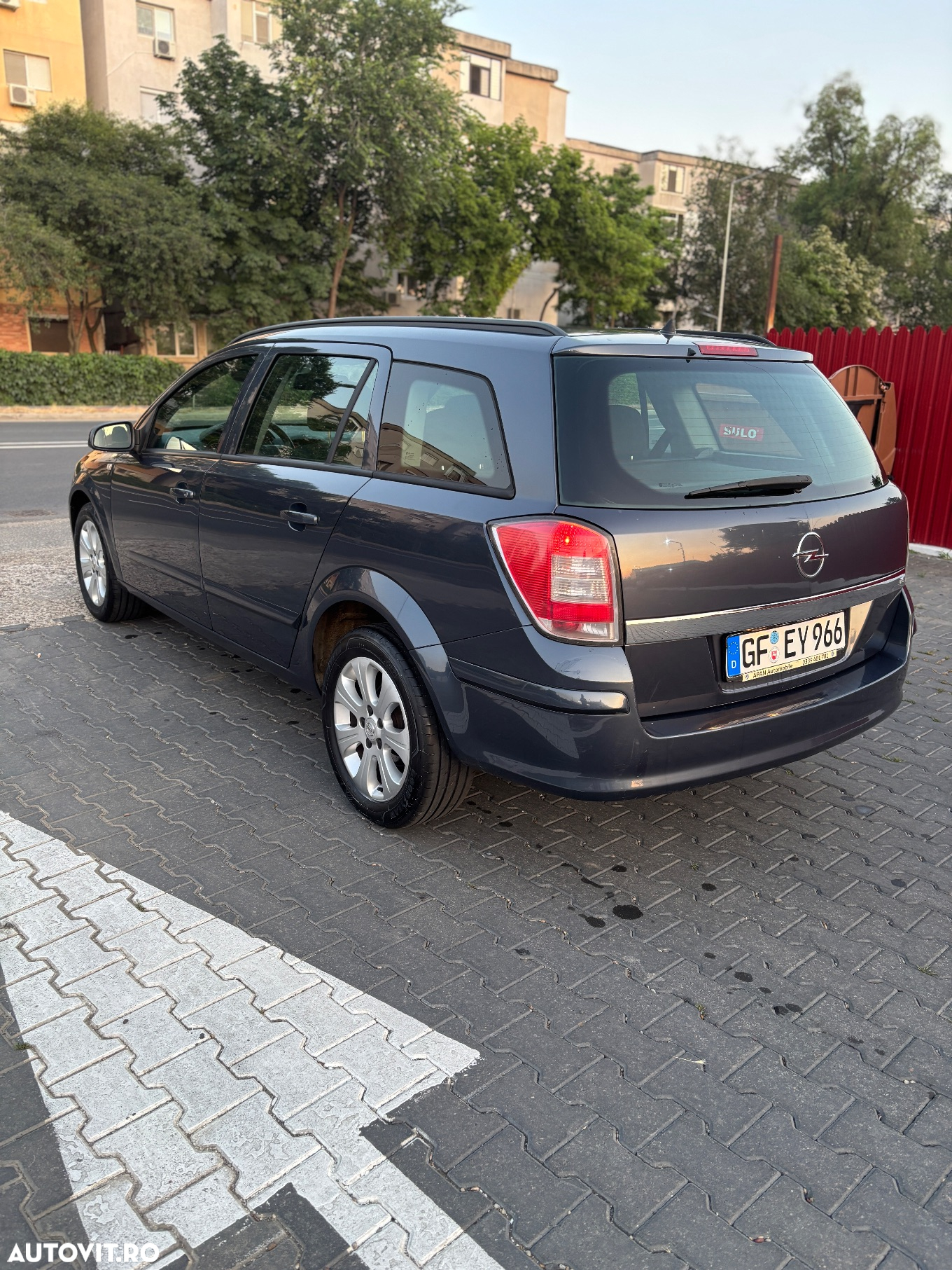 Opel Astra 1.6 Essentia - 4