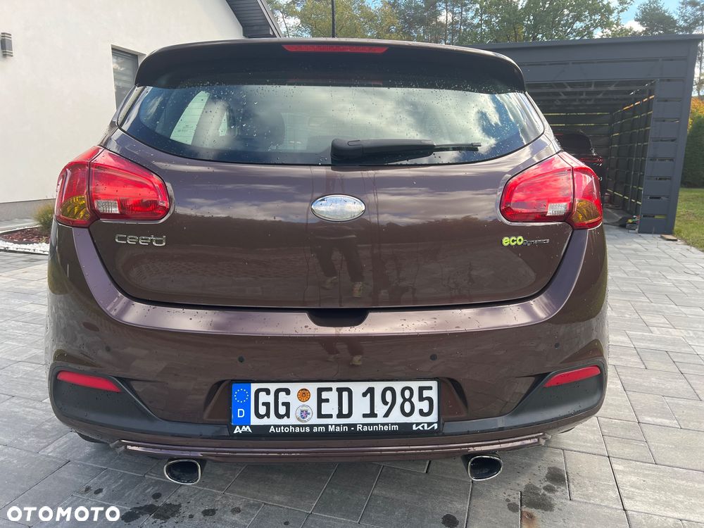 Kia Ceed 1.6 GDI ISG Dream-Team Edition - 19
