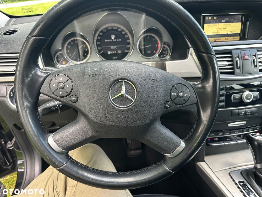 Mercedes-Benz Klasa E 250 CDI DPF BlueEFFICIENCY Automatik Avantgarde - 21