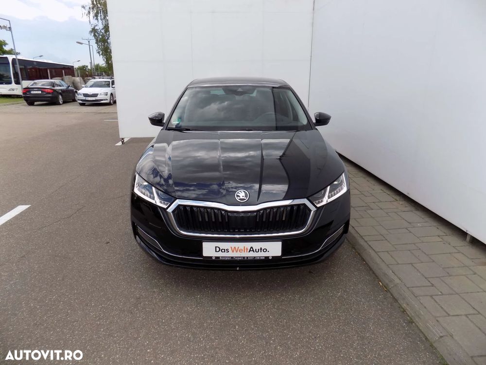 Skoda Octavia 2.0 TDI DSG First Edition - 9