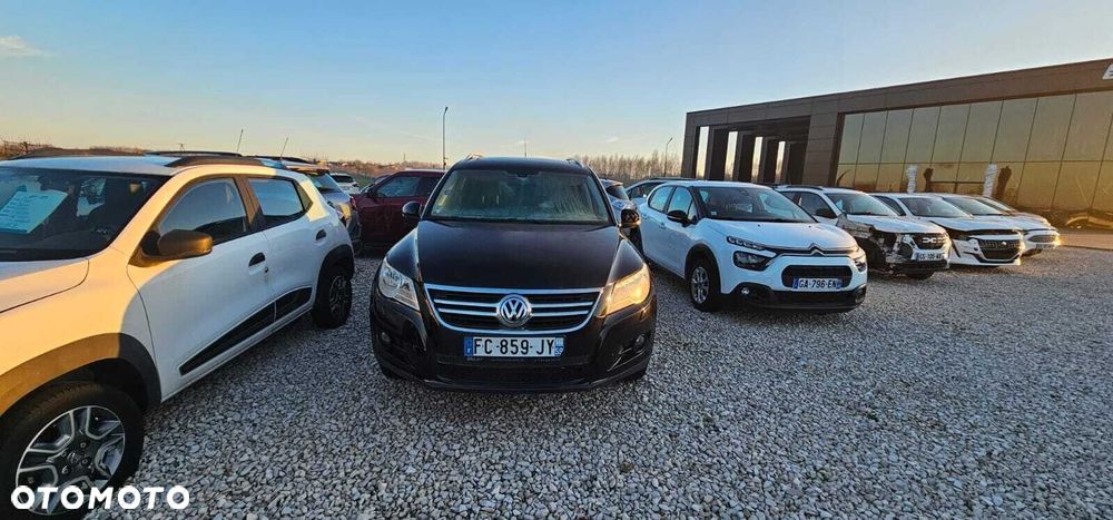 Volkswagen Tiguan - 2