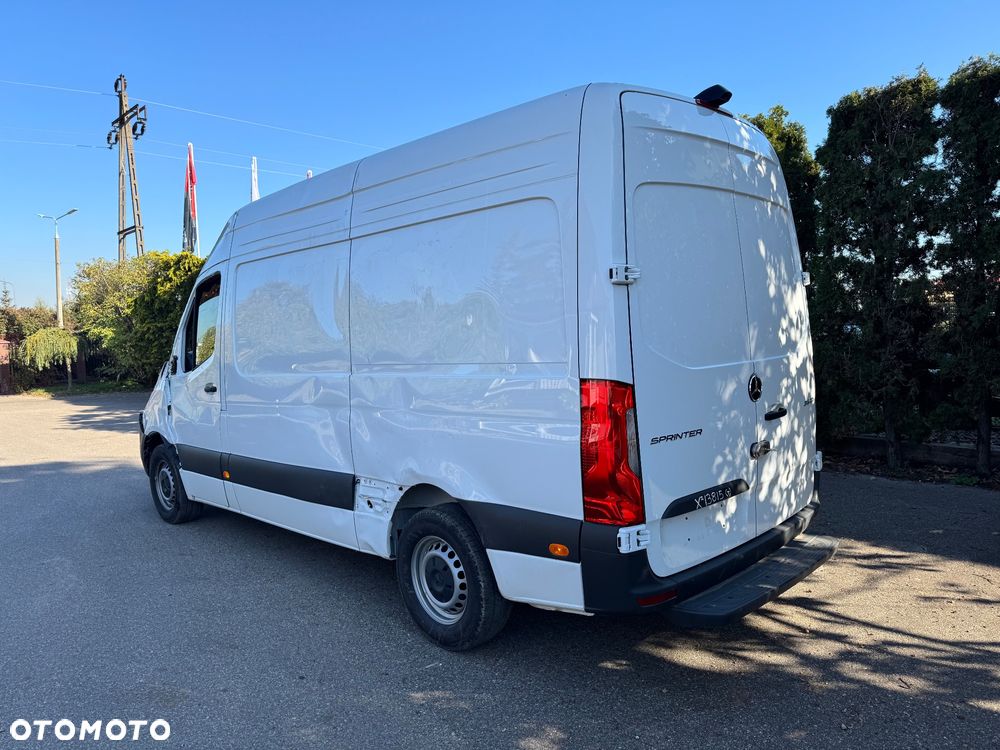 Mercedes-Benz SPRINTER - 23