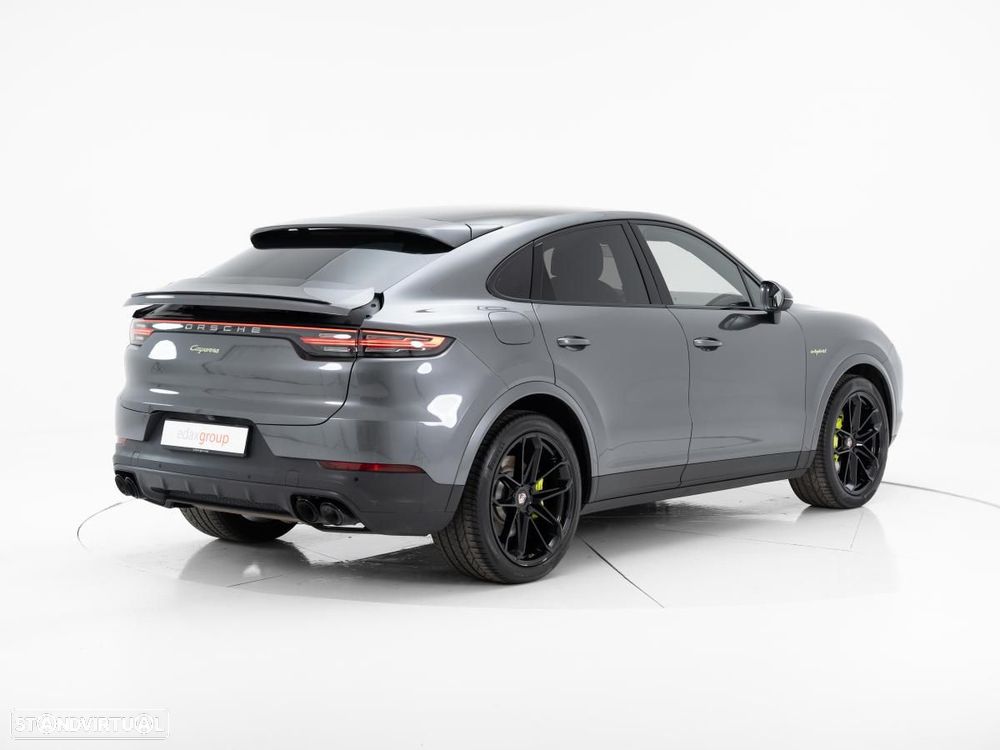 Porsche Cayenne S E-Hybrid - 4