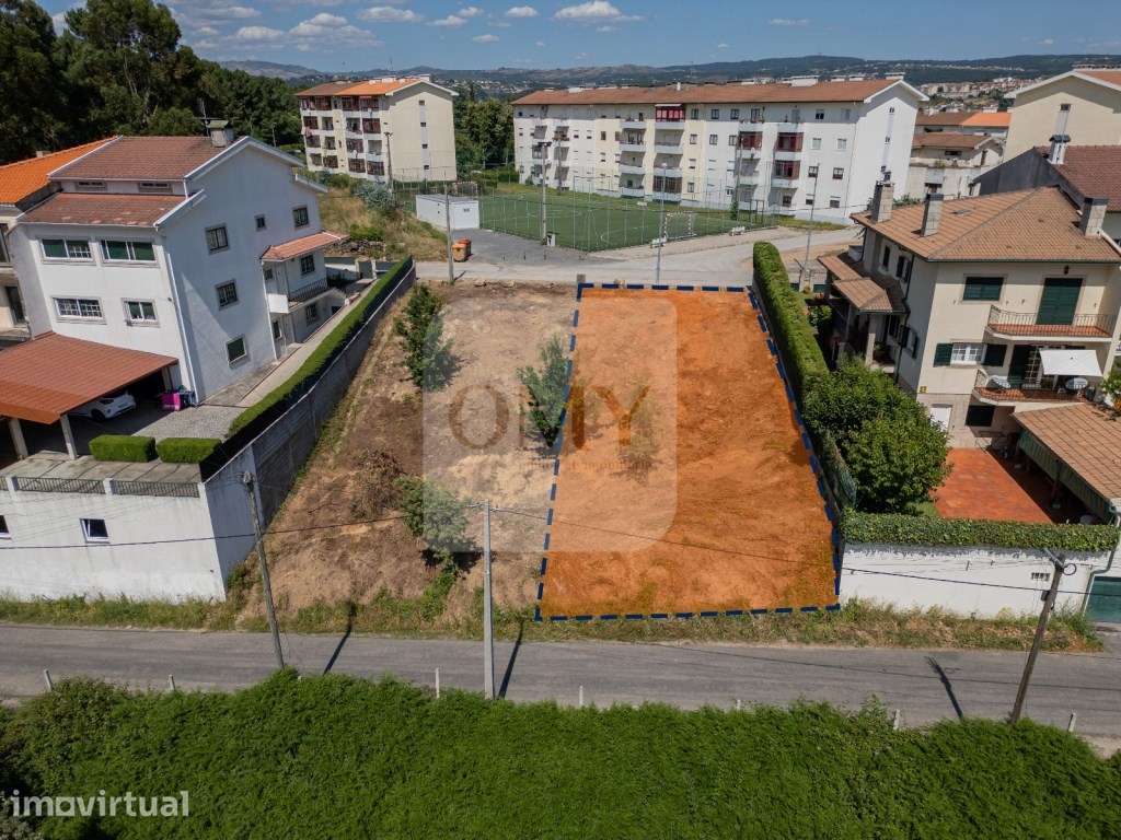 2 Lotes Moradias 3 Frentes | Ao Hospital em Lordelo | Vila Real - Grande imagem: 3/5