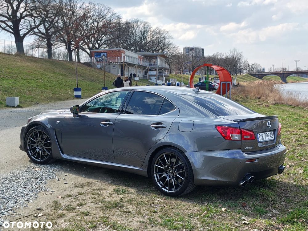 Lexus IS - 11