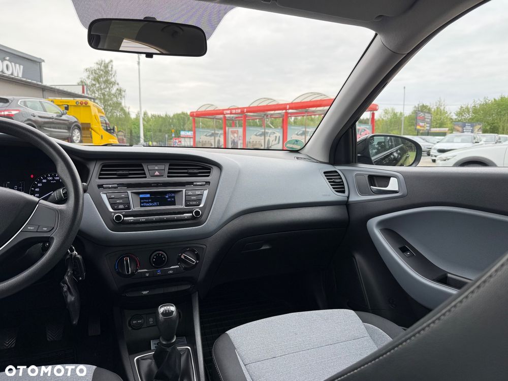 Hyundai i20 1.2 Intro Edition - 15