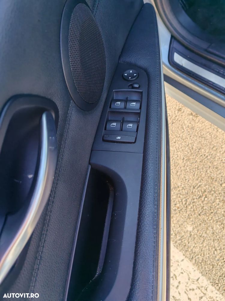 BMW Seria 3 318i Aut. Edition Sport - 26