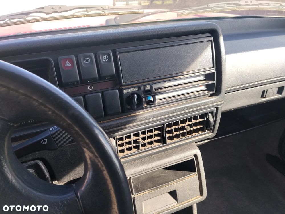 Volkswagen Golf - 14
