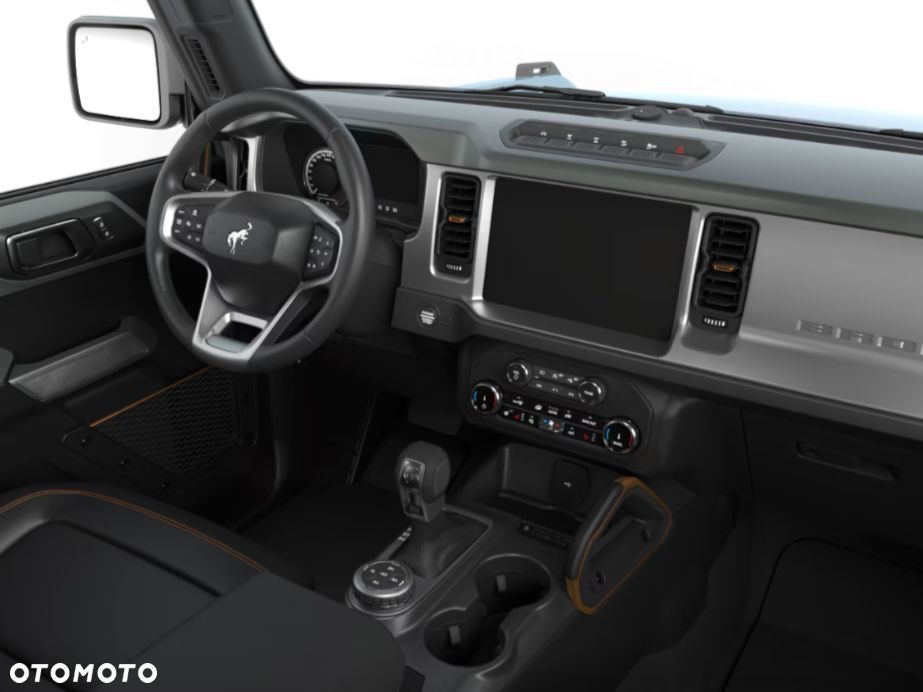 Ford Bronco - 11