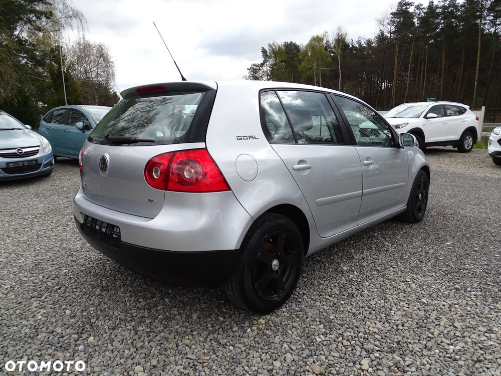 Volkswagen Golf 1.6 Goal - 9