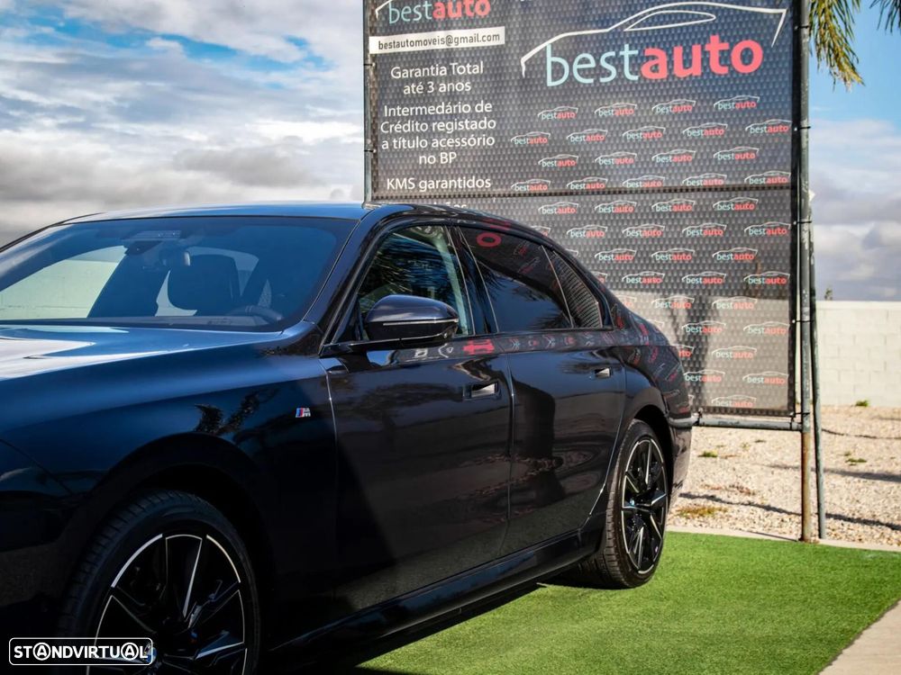 BMW i7 eDrive50 Pack Desportivo M Pro - 4