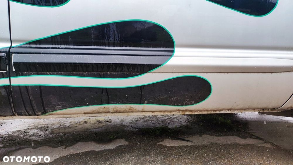 DODAGE RAM III 04r DRZWI PRAWY PRZÓD PRZEDNIE - 2