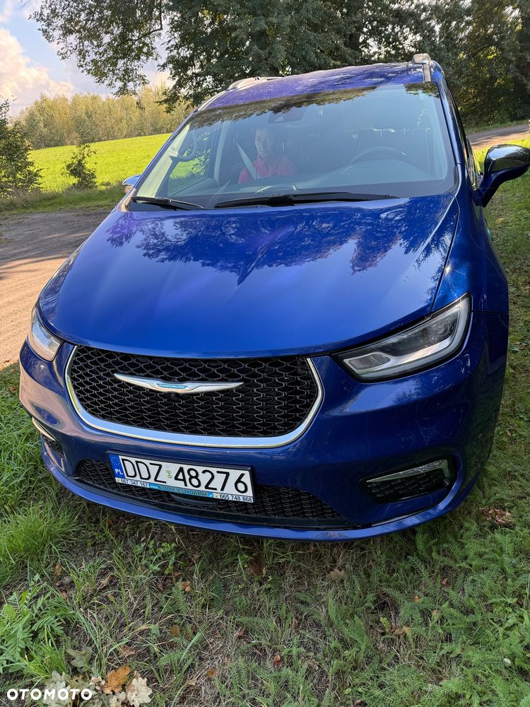 Chrysler Pacifica - 1