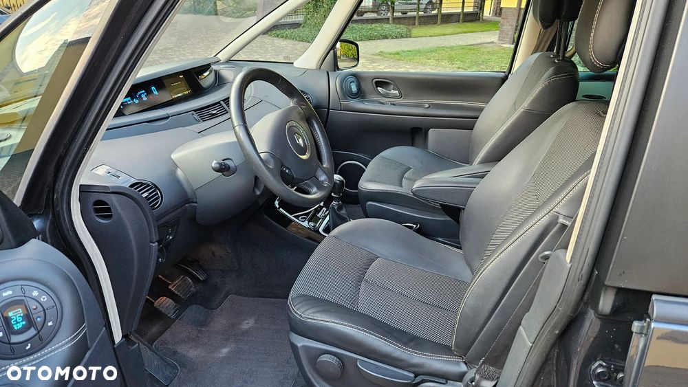 Renault Grand Espace 2.0 dCi 150 FAP Celsium - 28