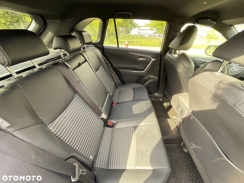 Toyota RAV4 - 12