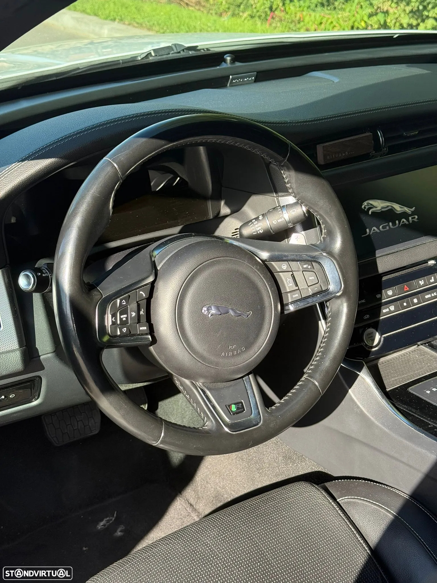 Jaguar XF 2.0 D R-Sport Aut. - 14