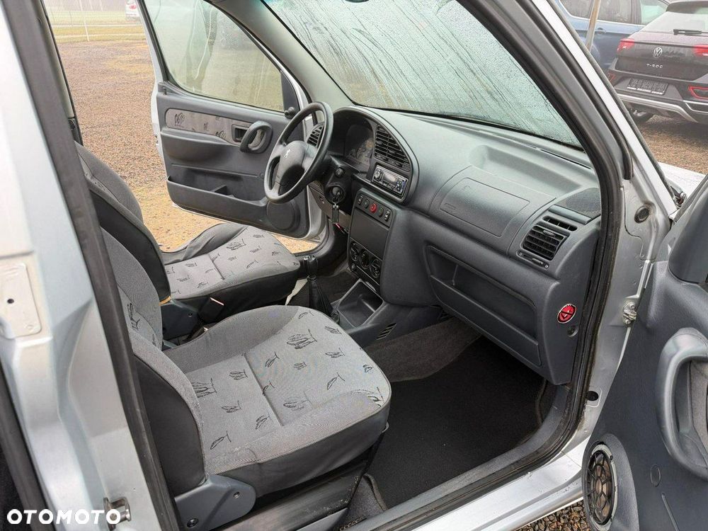 Peugeot Partner - 11