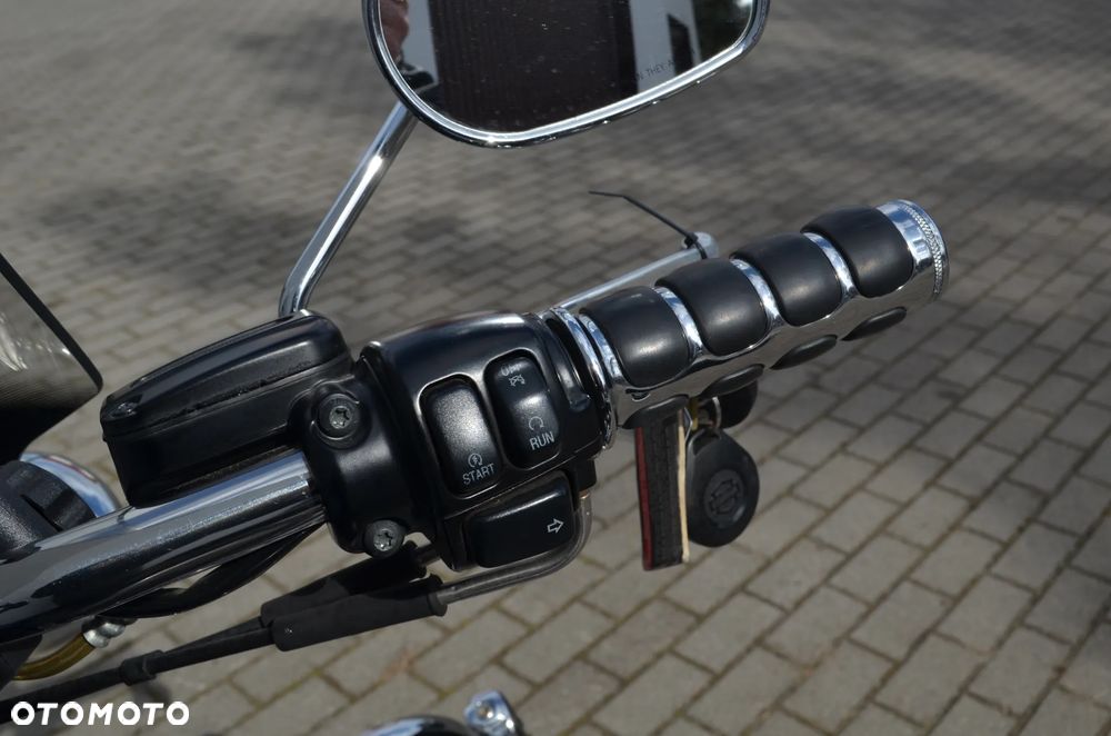 Harley-Davidson V-Rod Street Rod - 20