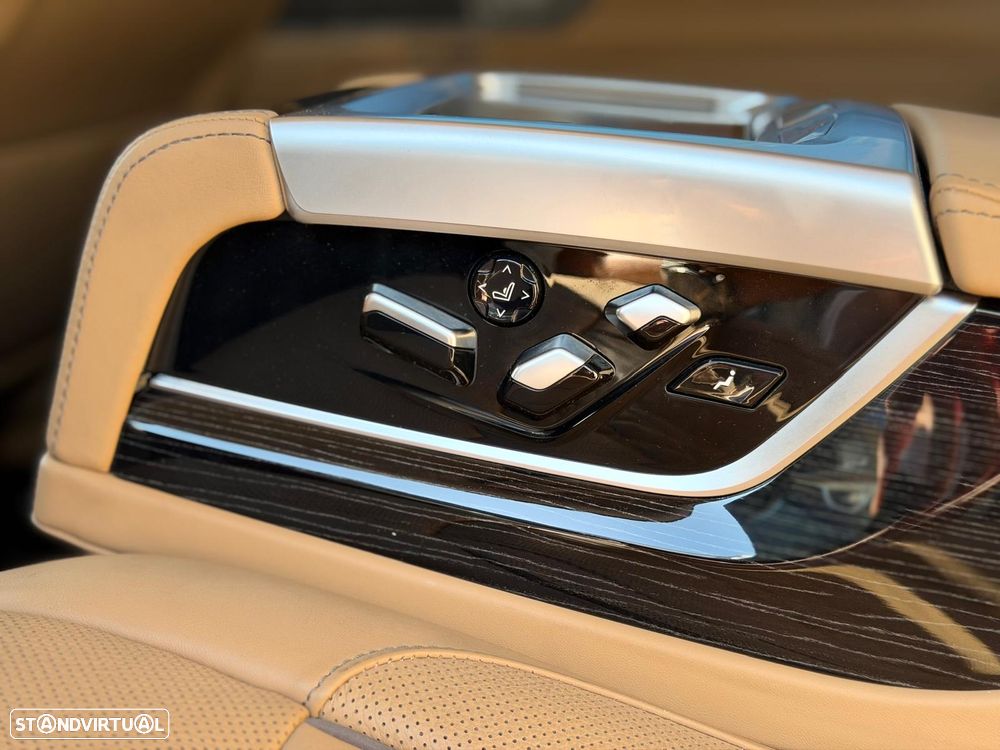 BMW 750 d xDrive Pack M - 48