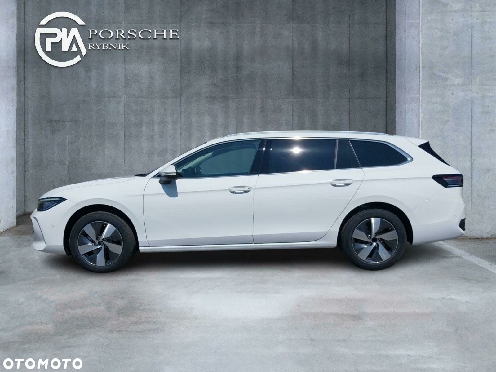 Volkswagen Passat - 2