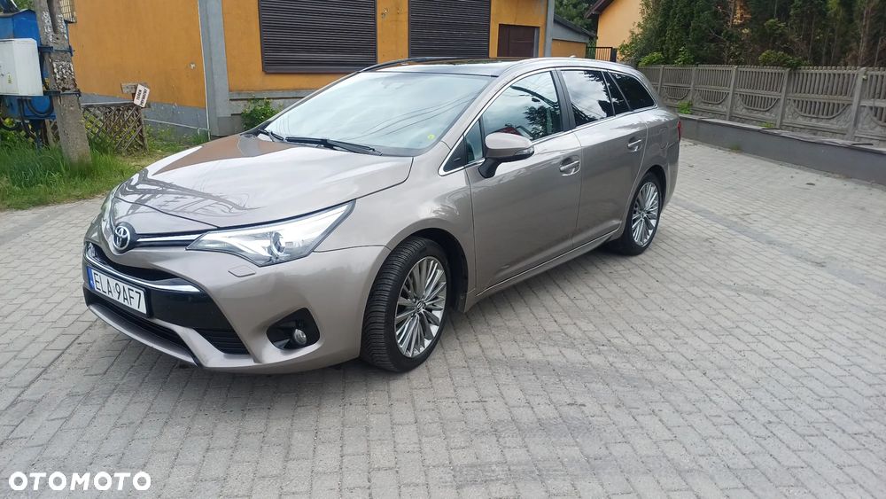 Toyota Avensis 1.8 Premium - 2