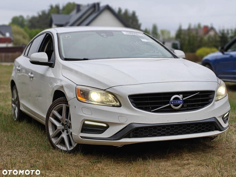 Volvo S60 T5 Geartronic RDesign - 16