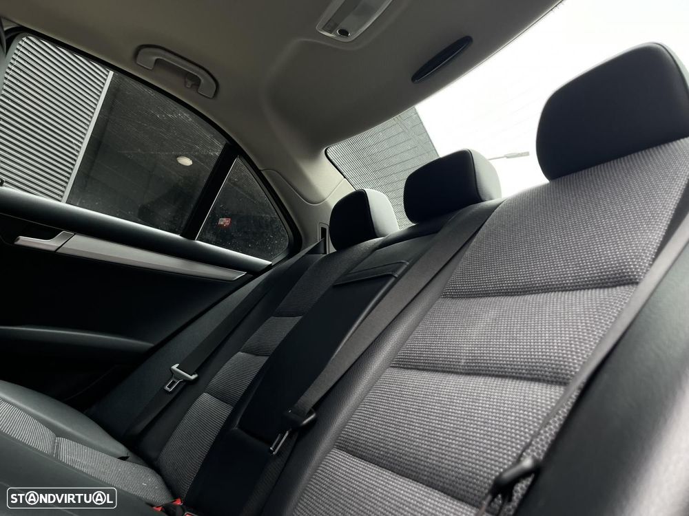 Mercedes-Benz C 220 d Avantgarde+ - 9