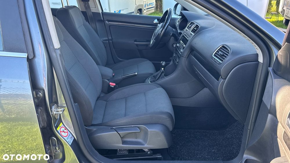 Volkswagen Golf 1.6 TDI BMT Comfortline - 11