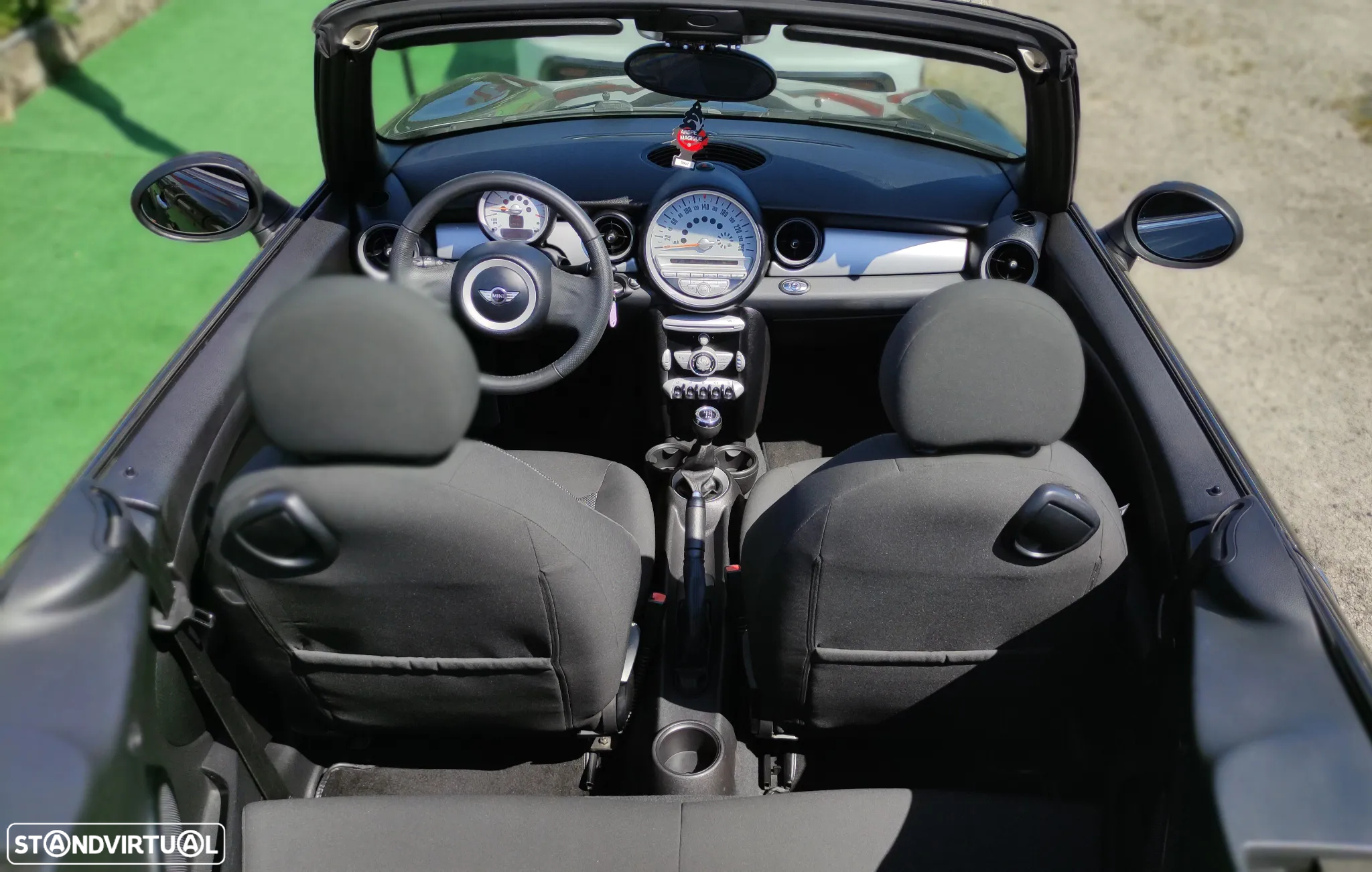 MINI Cabrio Cooper - 11