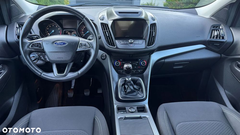 Ford Kuga 1.5 EcoBoost 2x4 Cool & Connect - 9