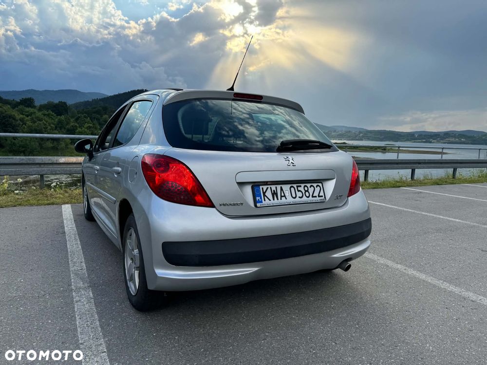 Peugeot 207 1.4 - 4