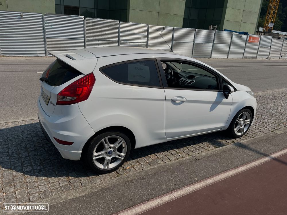 Ford Fiesta - 5