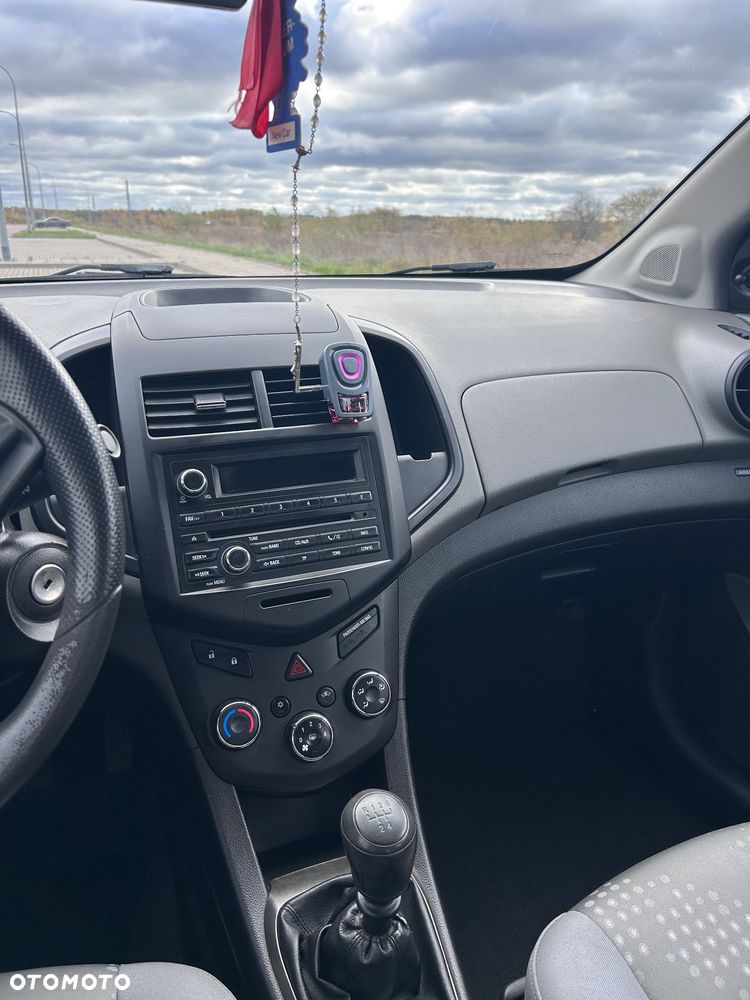 Chevrolet Aveo - 6