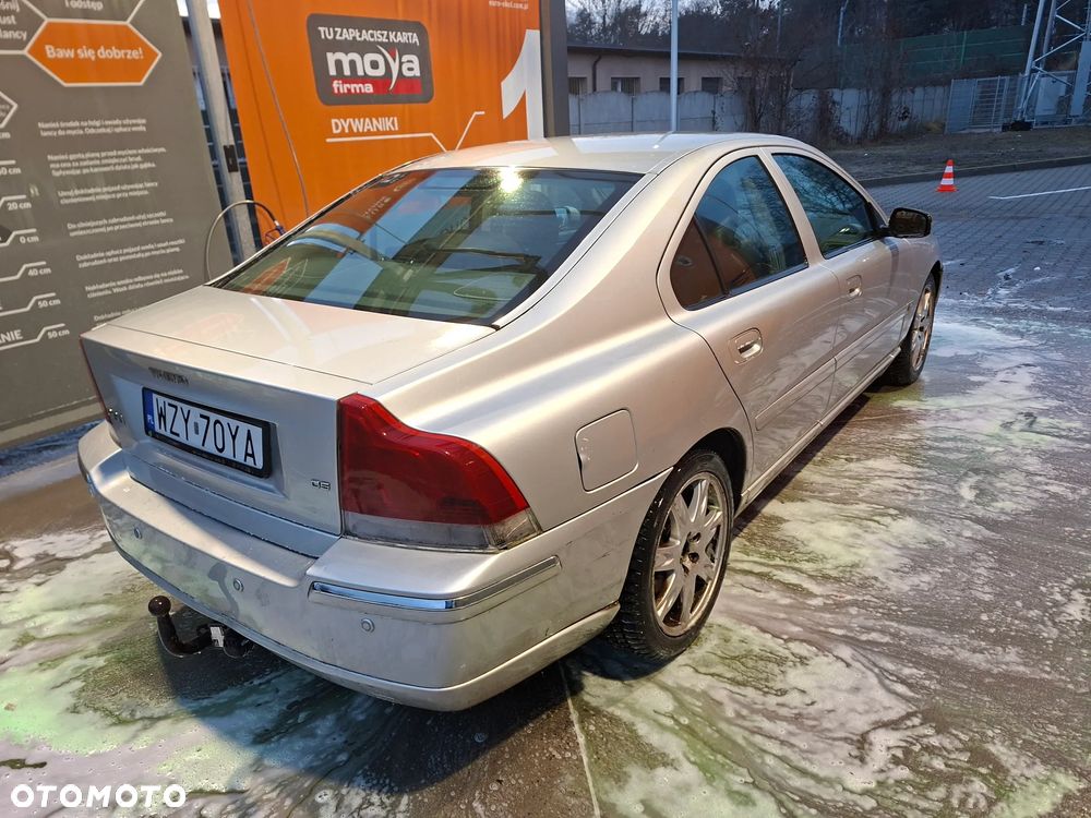 Volvo S60 2.4D5 Summum - 4