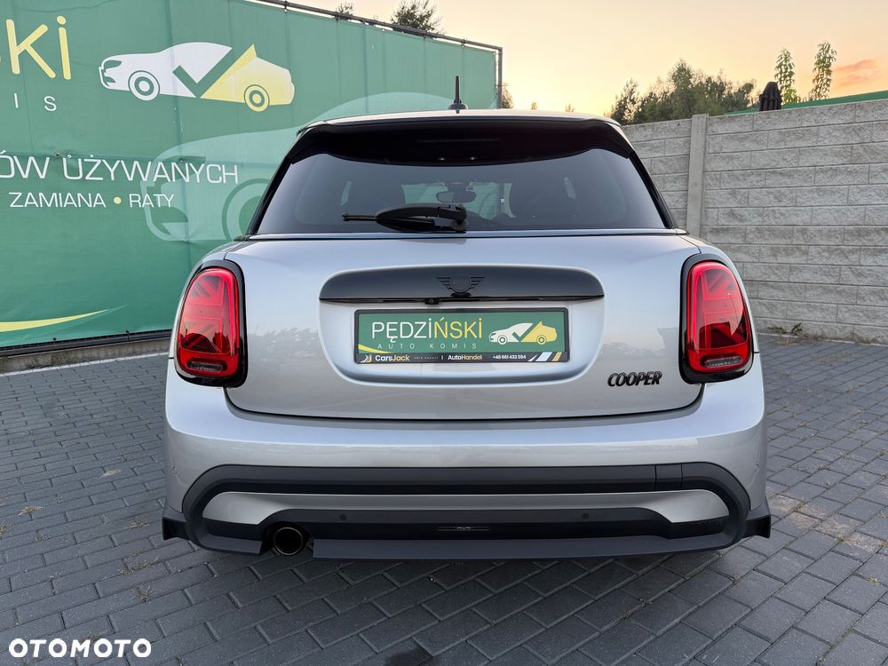MINI Cooper Seven Chili - 18