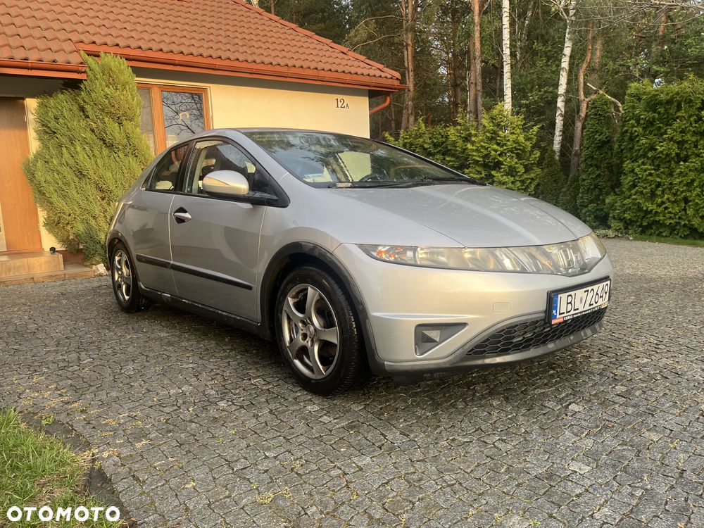 Honda Civic 1.8 Comfort - 12