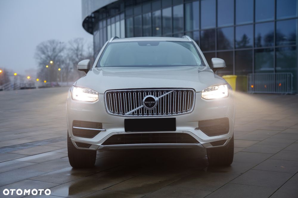 Volvo XC 90 T8 AWD Plug-In Hybrid Excellence - 11