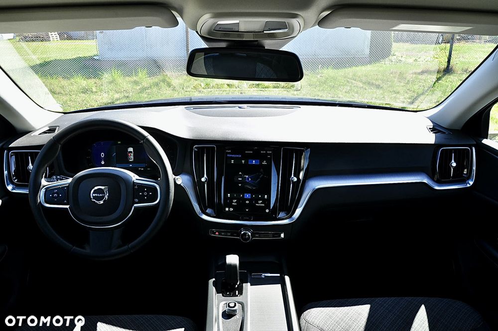Volvo V60 B3 B Essential - 21