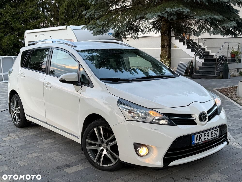 Toyota Verso - 2