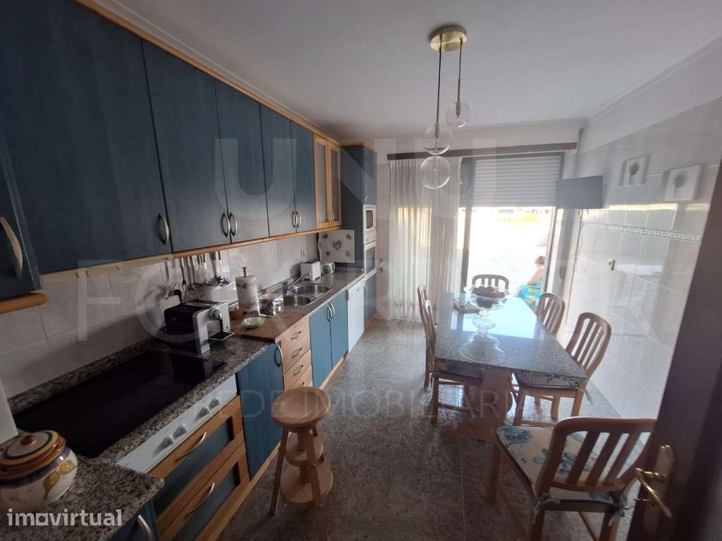 Apartamento T2 - Centro de Valença - Grande imagem: 2/12