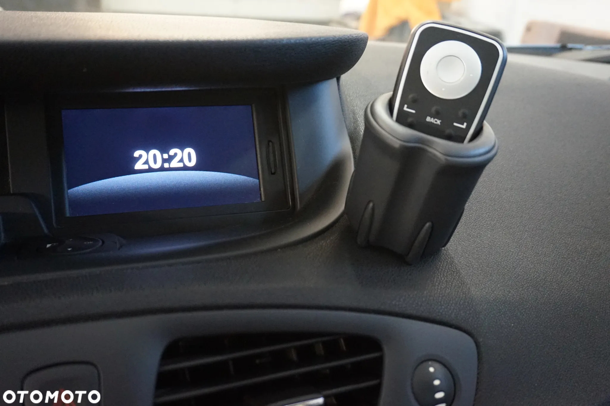Renault Scenic 1.6 16V 110 TomTom Edition - 37