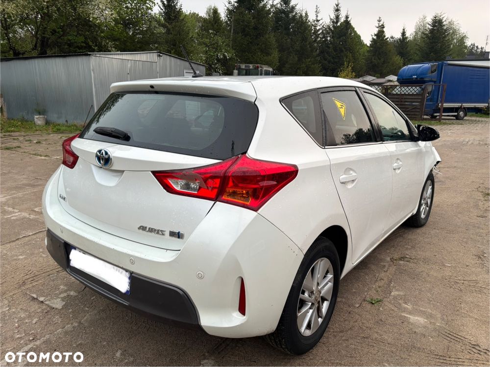 Toyota Auris Hybrid 135 Prestige - 4
