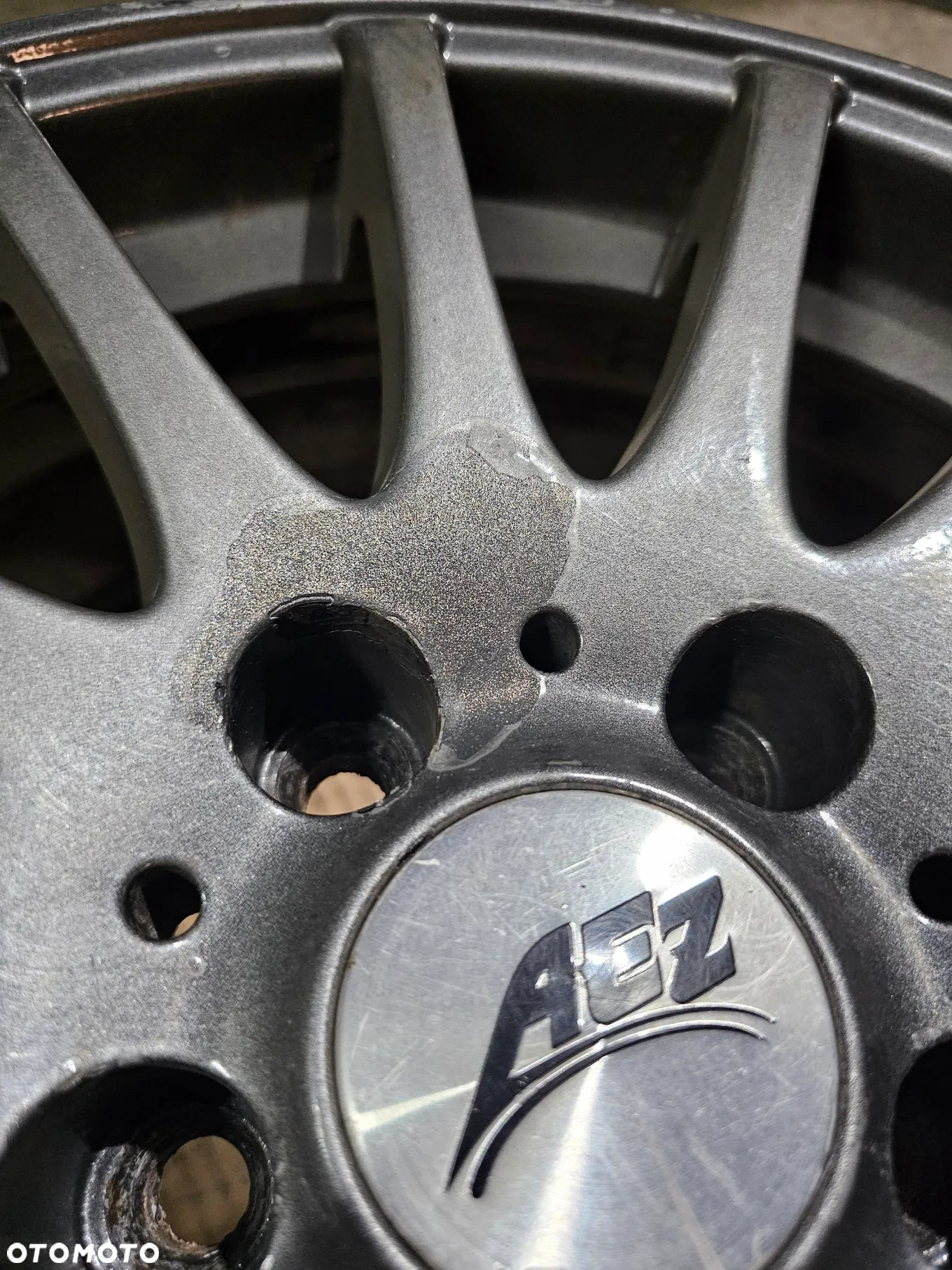 Felgi Aluminiowe 7,0-16 5x108x70,1 ET-43 AEZ A032 - 16