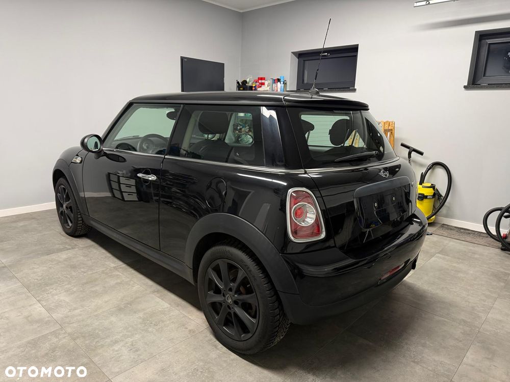 MINI ONE Brick Lane - 7