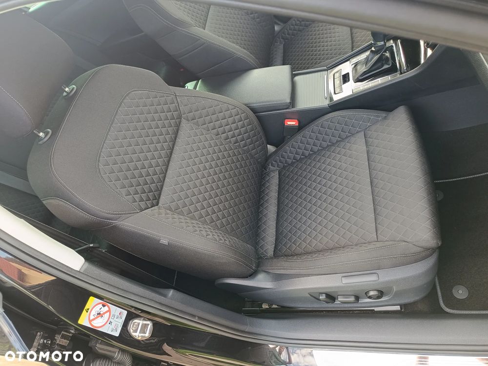 Skoda Superb 2.0 TDI DSG Premium Edition - 8