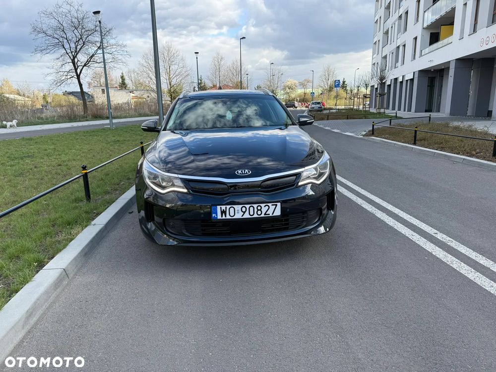 Kia Optima Plug-in Hybrid - 10