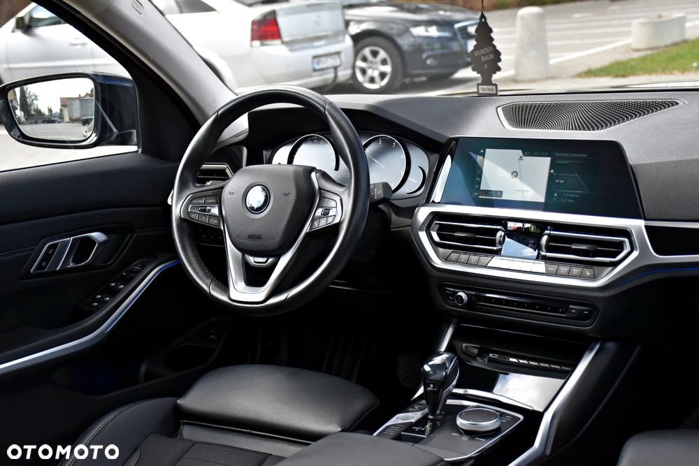 BMW Seria 3 320d Edition M Sport Shadow - 35