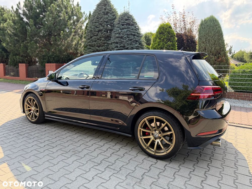 Volkswagen Golf - 4