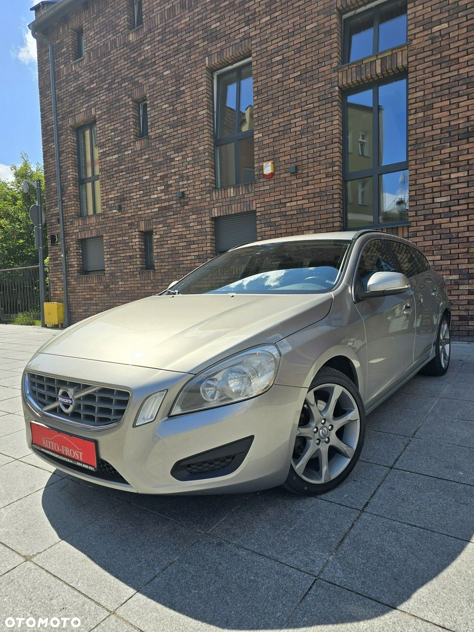 Volvo V60 D3 Momentum - 4